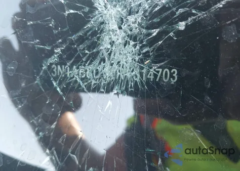 2024 Nissan Sentra Sr Xtronic Cvt z USA, uszkodzony, nr VIN 3N1AB8DV1RY314703